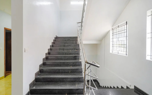 Fabhotel Rlv Green Palace