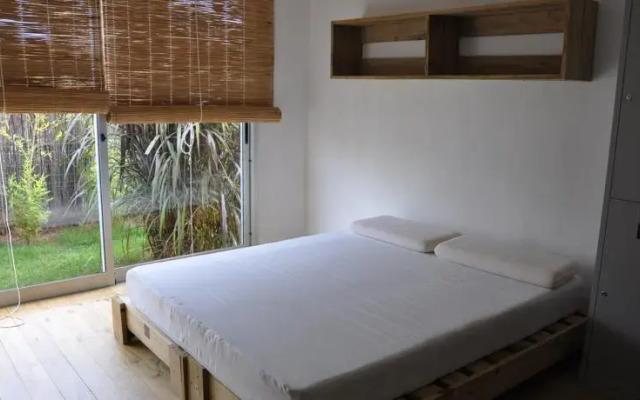 Rojo y Negro Hostel - Posada