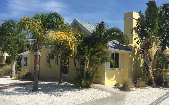 Siesta Key Beachside Villas