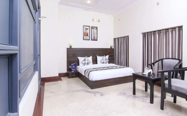 OYO 12339 Serenity Stay 2