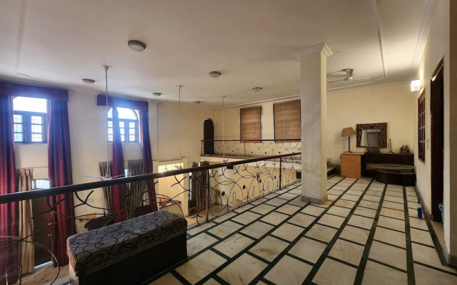 Hotel The Own Stay-Urban Boutique