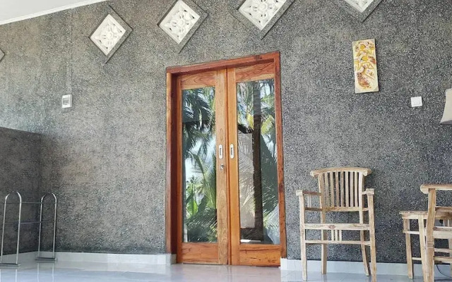 Karang Awak House
