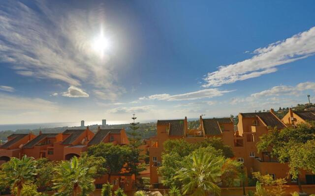 R25 Modern bright 2 bedroom apartment