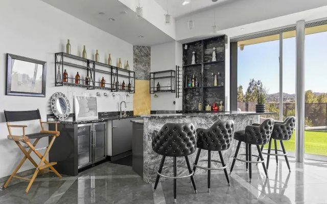 Luxe LA Escape w/ Pool, Views & Game Room Alta Vista Estate by Avantstay