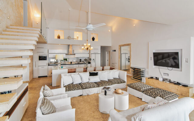 Luxury Penthouse Hispaniola Beach