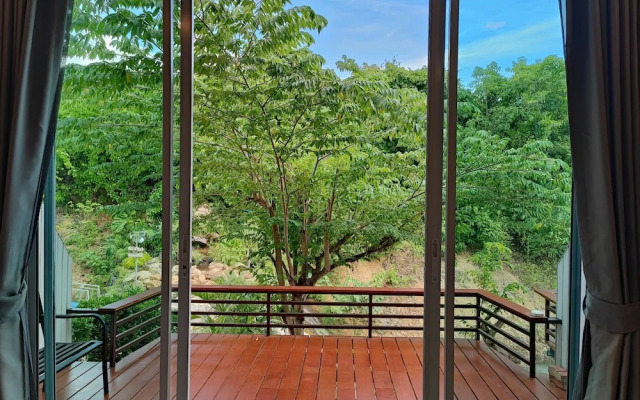 Baan Apa Erawan Resort