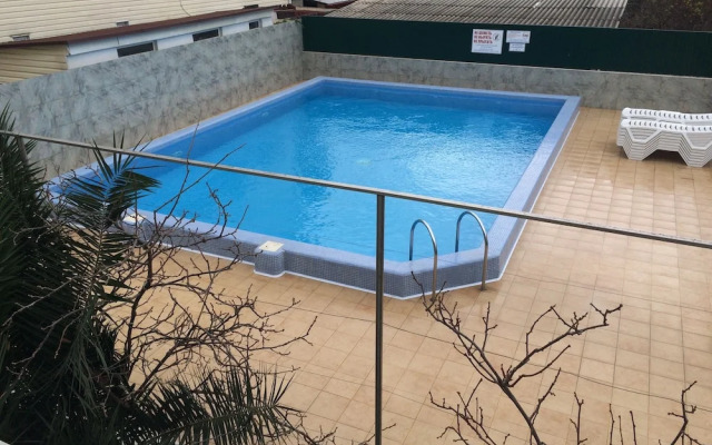 Lazur Guest House