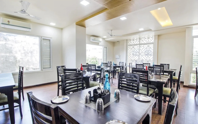 FabHotel The Royal CM Plaza