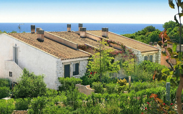 Flat in Castiadas Costa Rei with garden, balcony or terrace