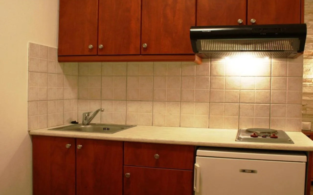 Plaka Hotel I
