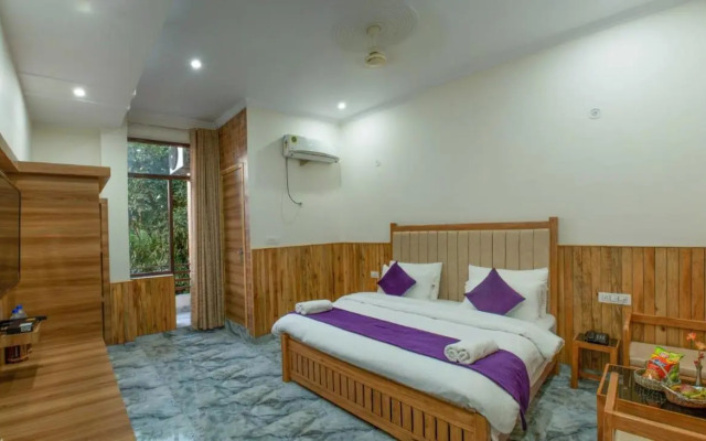 Jim'S Gateway Corbett