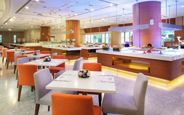 Howard Civil Service International House