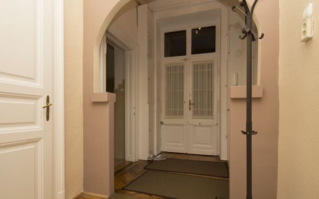 BPM - Comfortable Home Stay