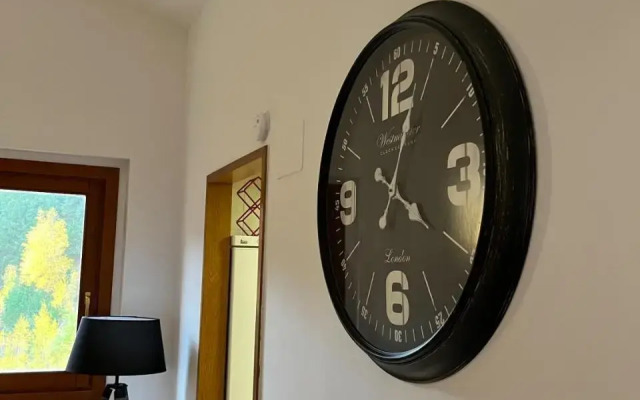 Apartmentsix4