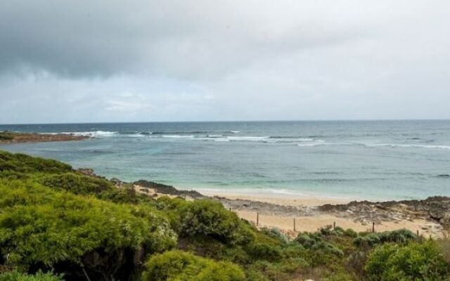 Yallingup Beach Resort