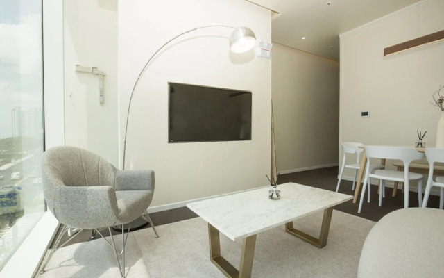 UH SUITE Haeundae Harbour Town 4th Floor