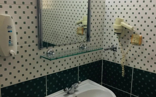 Alper Hotel