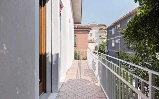 Santa Rita Roomy Apartment