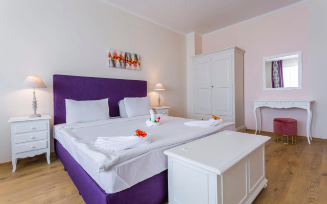 Gardenia Beach Palace Aparthotel