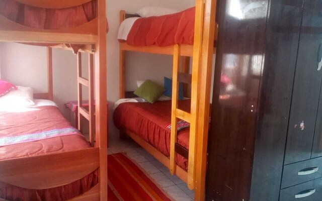 Shanell House - Hostel