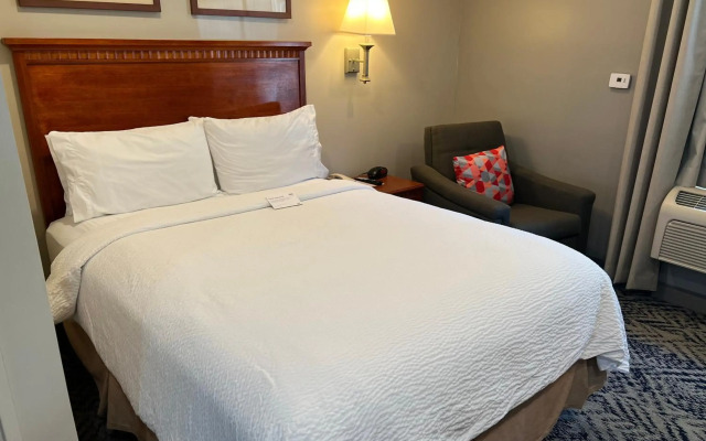 Candlewood Suites LAX Hawthorne by IHG