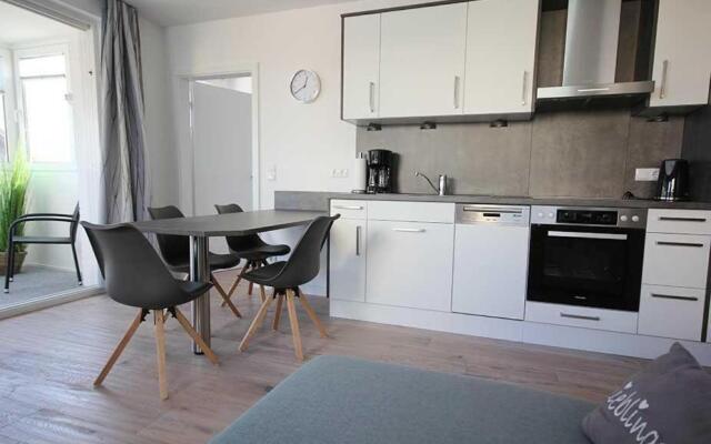 Grosse-Ferienwohnung-3-mit-Meerblick-und-Strandkorb-im-Haus-Seeluft-Duhnen