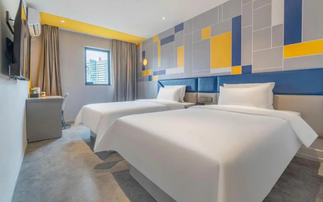 7 Days Premium Shenzhen Chegongmiao