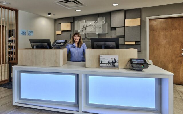 Holiday Inn Express & Suites Albuquerque Historic Old Town by IHG