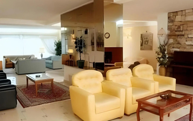 Alexios Inn Hotel