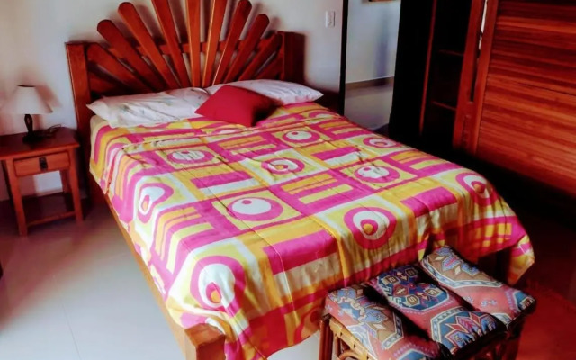 Casa a 150 m da Praia Martins de Sá