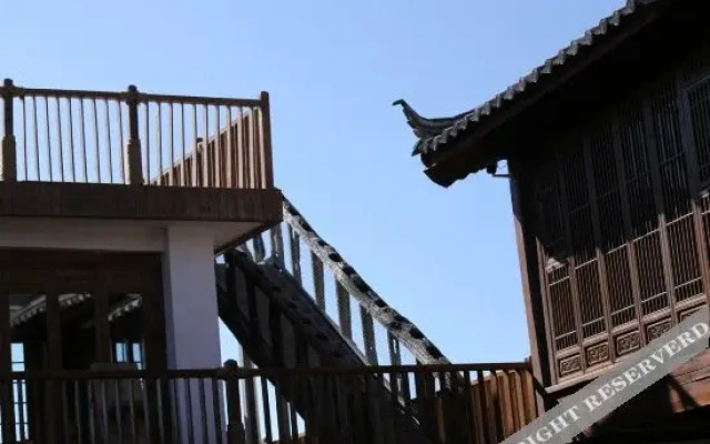 Meteorite Snow Mountain Resort (Rizhao Jinshan Roof View)