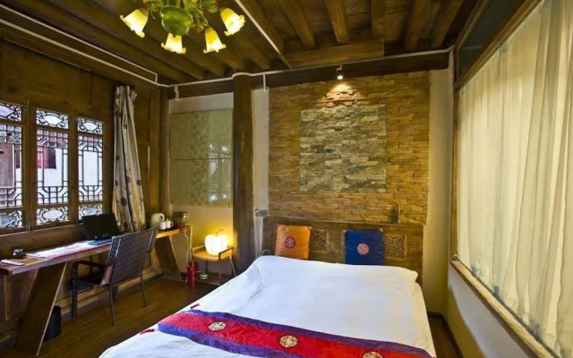 Lijiang Lvyeanjia Inn