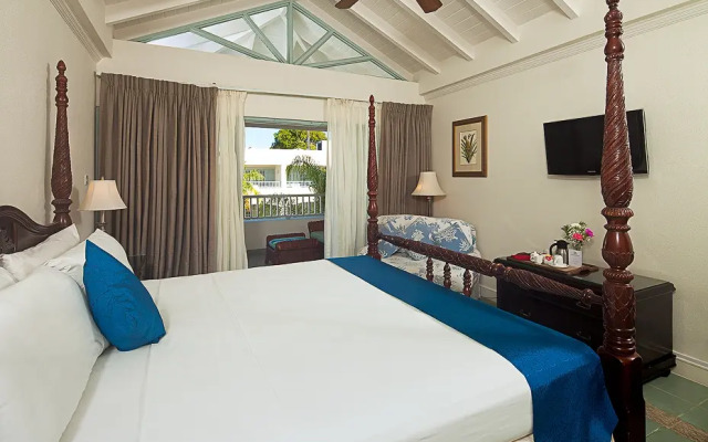 Savannah Beach Club Hotel