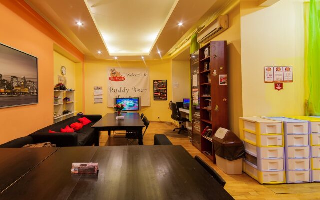 Hostel Bear Smolenskaya Lodging Houses