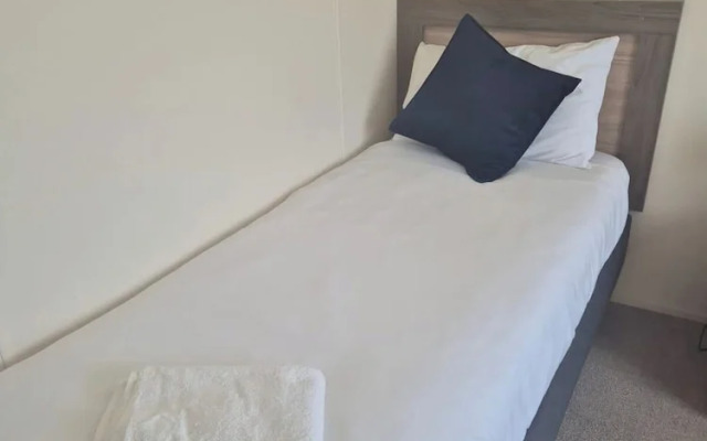 Sea Breeze Villa Near to Newquay Sleeping 6 Guests