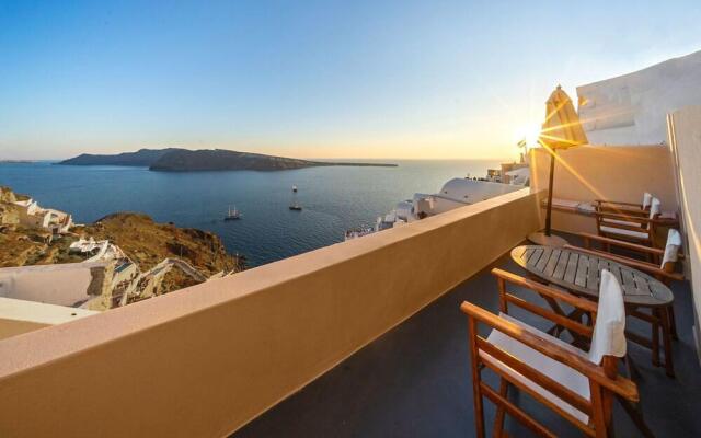 Nano Oia Villas