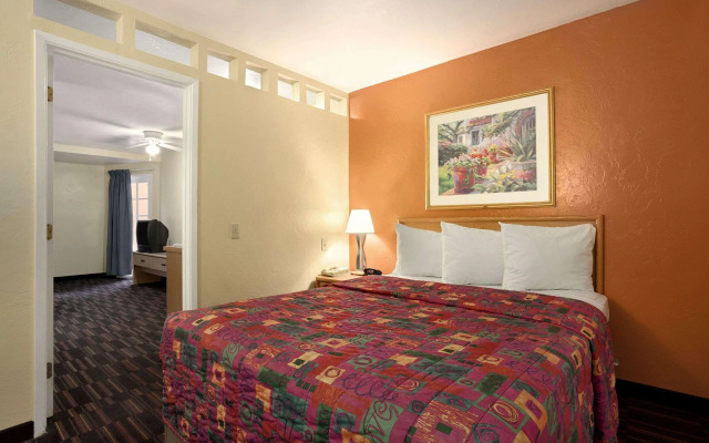 Knights Inn Tucson D.M.A.F Area