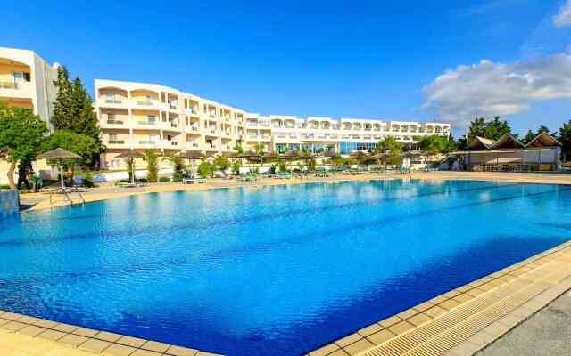 Sovereign Beach Hotel