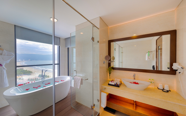 Grand Tourane Hotel