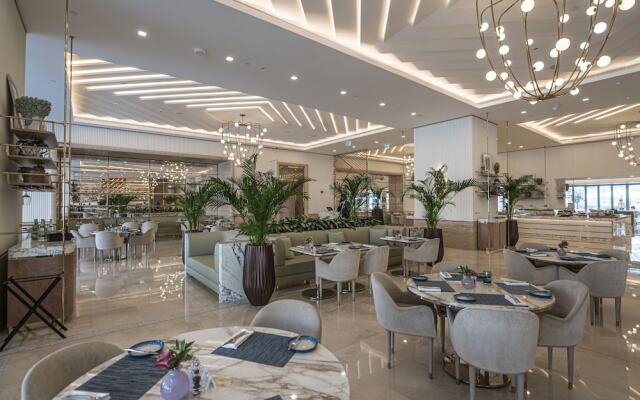 HiGuests - The Palm Tower