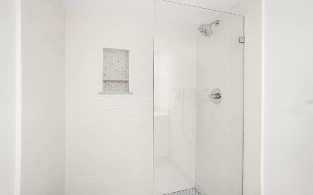 401 Captain John Fripp Villa