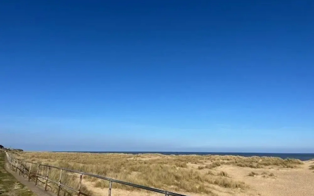 Home by the Sea - Adventure Village Access