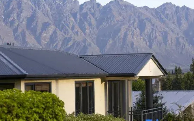 Prime Location | 3 bedroom home | Unlimited WIFI