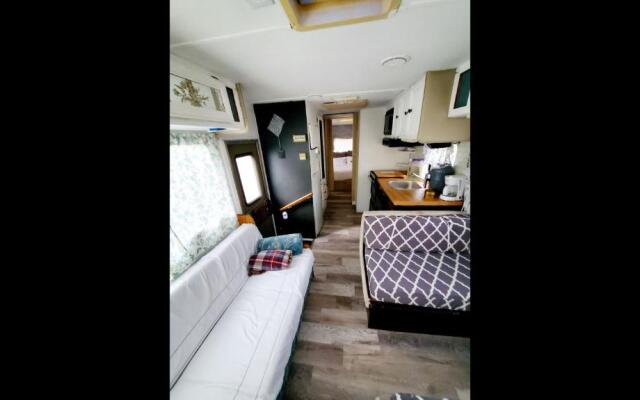 34ft Mobile Home Near Yale U