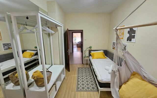 NIKA'S 2BD, Modern, Dondukov Apartment