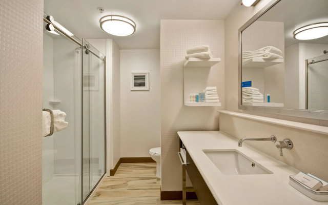 Hampton Inn & Suites Detroit/Warren