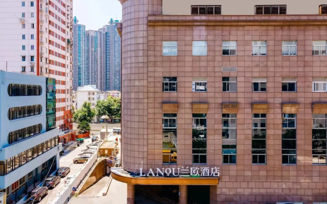 Shanghai Lujiazui Area BaBaiBan LANOU Hotel