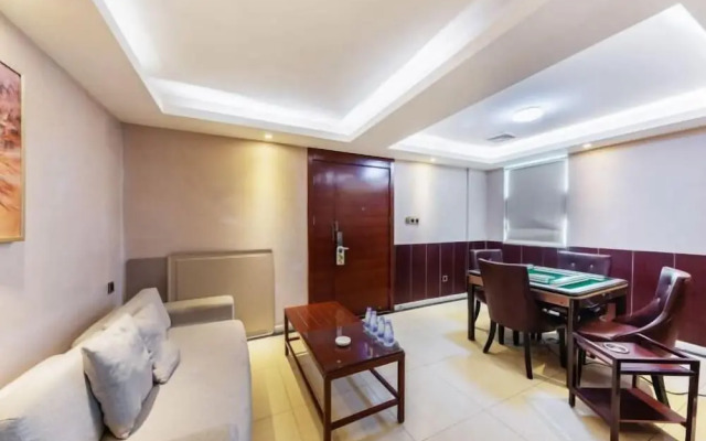 The King Lycra Hotel