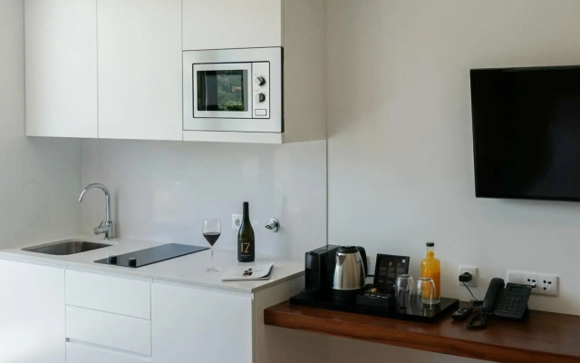 Portovella Lodges & Bungalows
