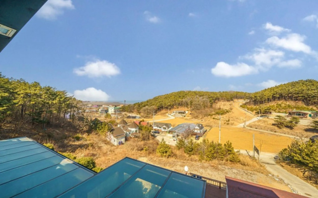 Daebudo W Eden Pension